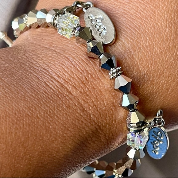 PEACE LOVE HOPE Charms AB Crystal Silver Tone Beaded 7" Bracelet Toggle Clasp - Picture 7 of 14
